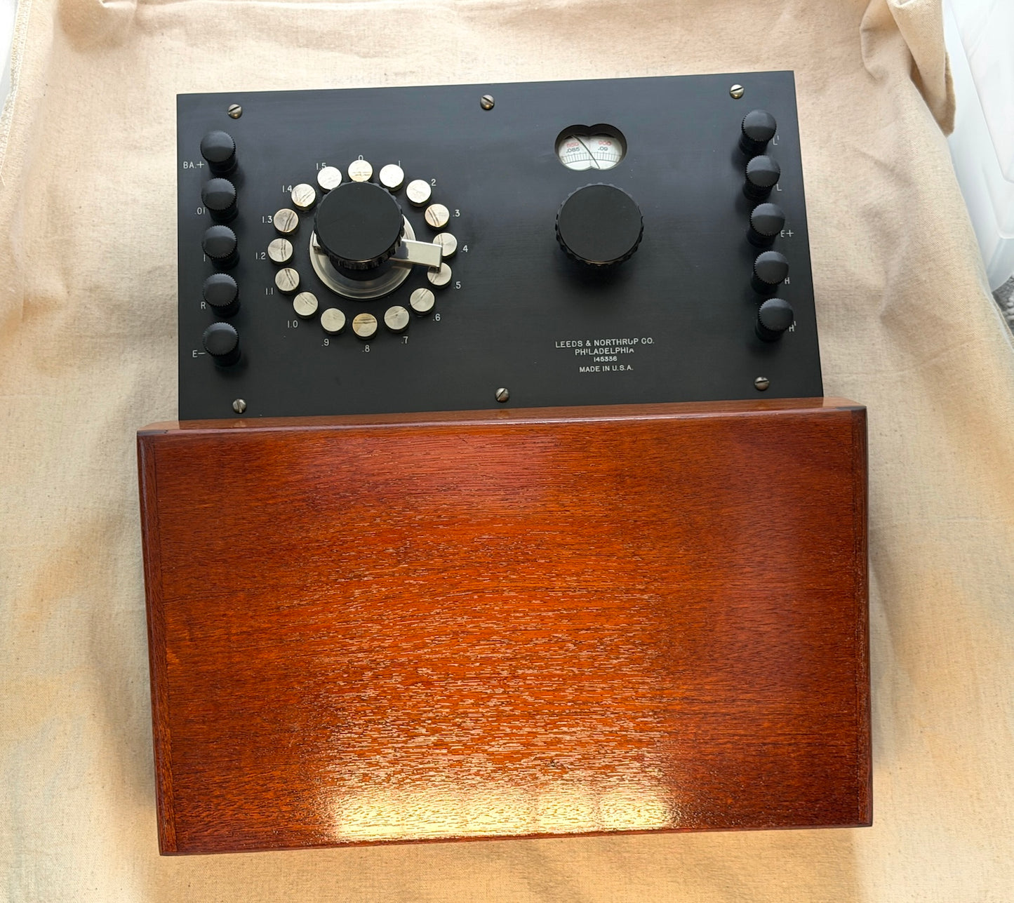 Best Gift - Restored Vintage Display Piece - N&L 7651
